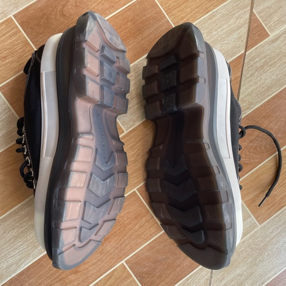 🔥SOLD🔥HOST PICK⭐️3/13/24 Authentic - Picture 9 of 15